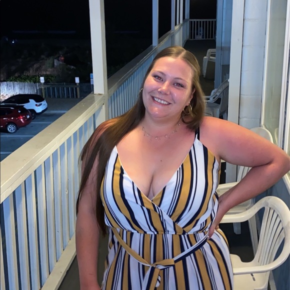 Meet your Posher, Anna - Picture 3 of 3